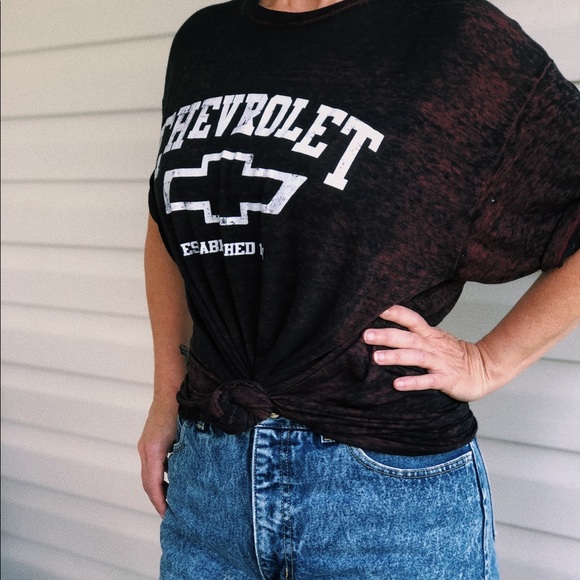 Tops - Vintage dark red “Chevrolet” T-shirt